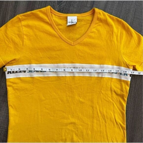 Calvin Klein Jeans Semi-Crop Yellow V-Neck Top Size M Women’s Yellow Logo - Picture 7 of 11